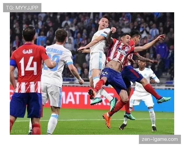 特温比赛精彩瞬间回顾：关键球员表现如何左右赛季走势