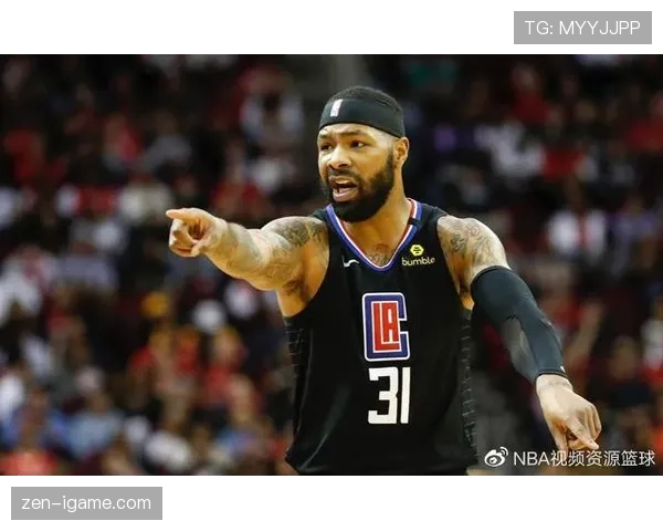 都灵攻防两端齐发力,状态回暖斩获关键胜利 都灵攻防两端齐发力,状态回暖斩获关键胜利