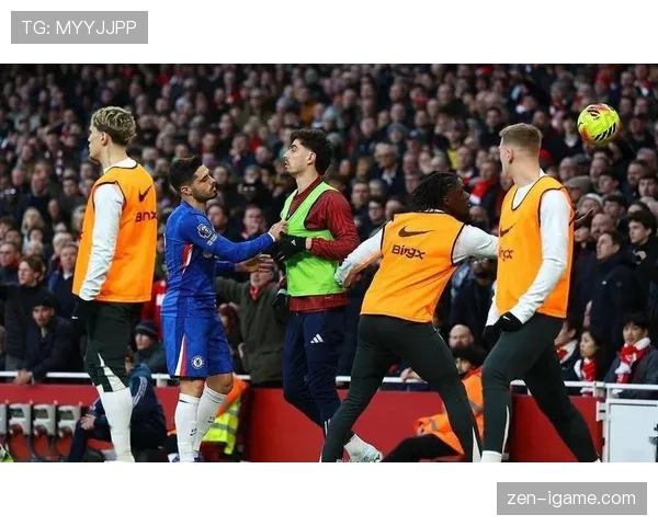 西汉姆联新星苏莱曼持续提升状态,助球队在英超逆转比赛表现稳健 西汉姆联新星苏莱曼持续提升状态,助球队在英超逆转比赛表现稳健