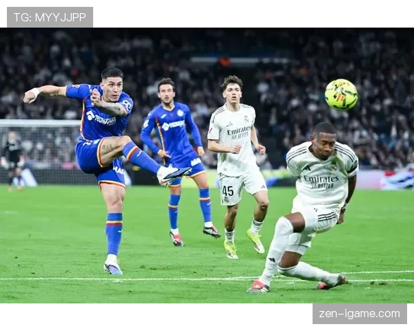 西甲年度阵容出炉：皇马巴萨主导，维尼修斯、贝林厄姆领衔