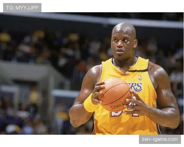 布鲁克·洛佩斯挡拆制造错位提升内线效率明显超过对手同位置球员